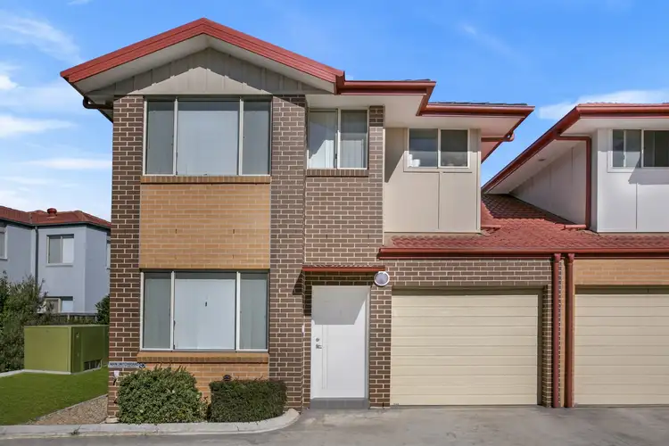 1/221a Waterworth Drive, Mount Annan NSW 2567