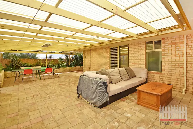 15 Fairfield Drive, Ballajura WA 6066