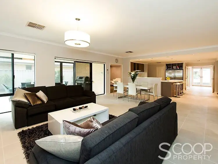 Seventh view of Homely house listing, 8 Patchouli Circle, Atwell WA 6164