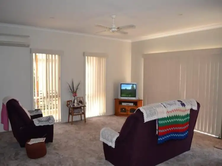 Fifth view of Homely house listing, 2/37 Somerset Crescent, Mansfield VIC 3722