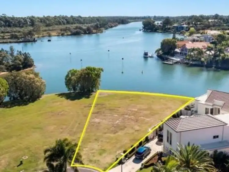 1112 BEECHWOOD Drive, Hope Island QLD 4212