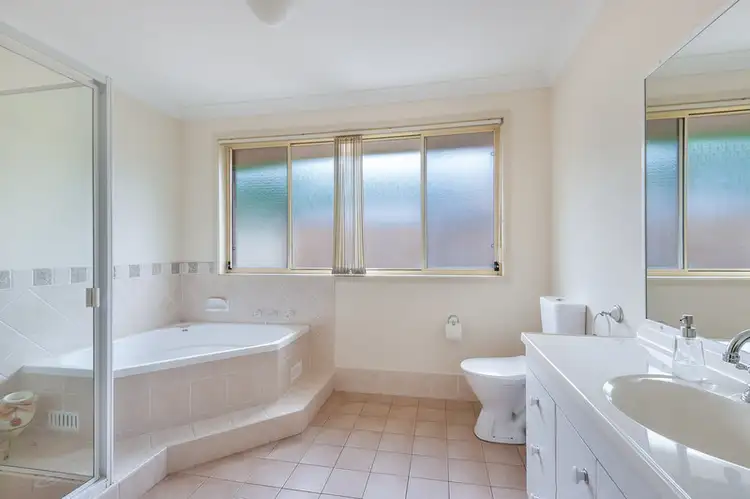 Fifth view of Homely house listing, 8 Violet Place, Lisarow NSW 2250