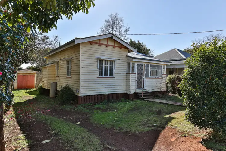 7 Beirne Street, South Toowoomba QLD 4350