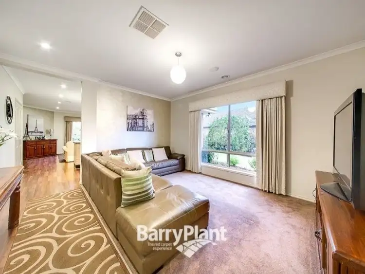 Sixth view of Homely house listing, 4 Day Lilly Court, Pakenham VIC 3810