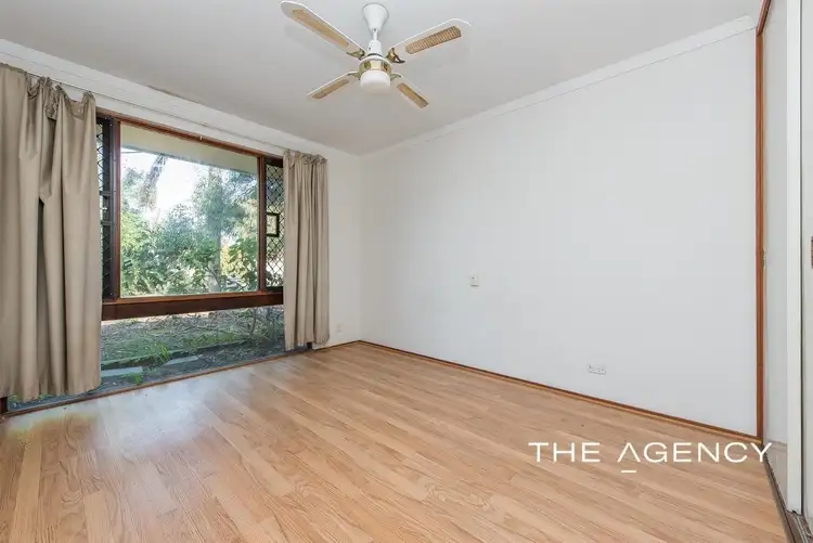 Sixth view of Homely house listing, 5 Lygnern Crescent, Kallaroo WA 6025