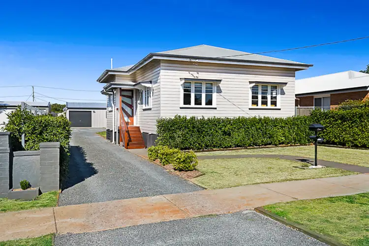 8 Cay Street, Newtown QLD 4350