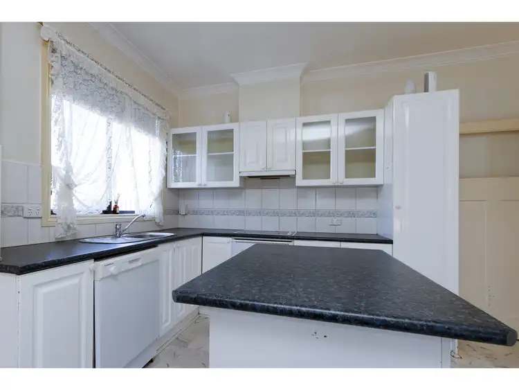 Fifth view of Homely house listing, 172 Pearson Street, Sale VIC 3850