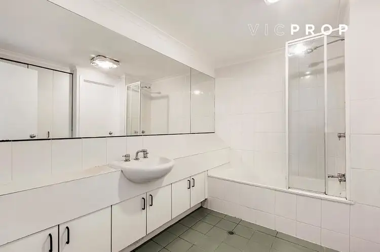 Third view of Homely apartment listing, 6/39 Bouverie Street, Carlton VIC 3053