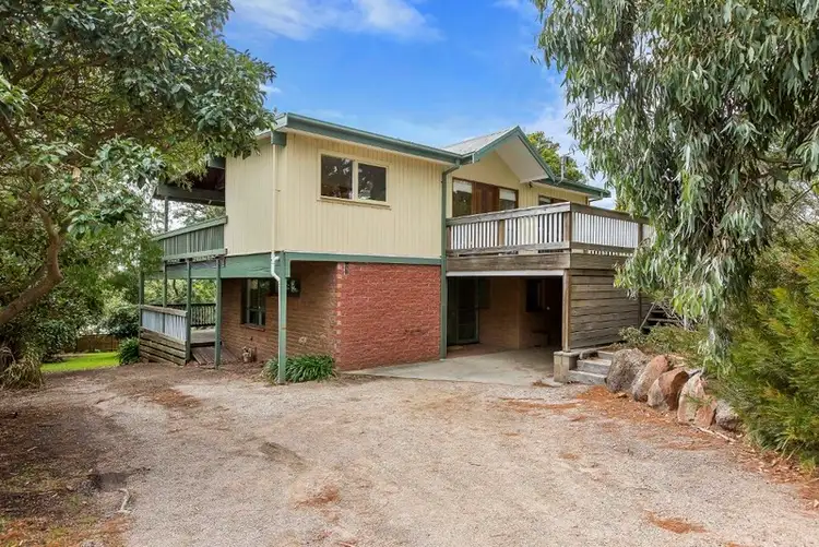 13 Hopetoun Avenue, Mount Martha VIC 3934