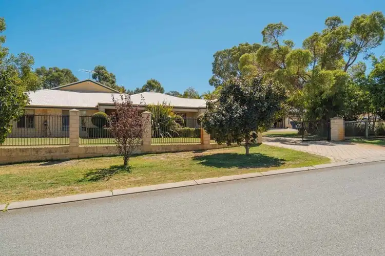 1 Kentia Loop, Wanneroo WA 6065