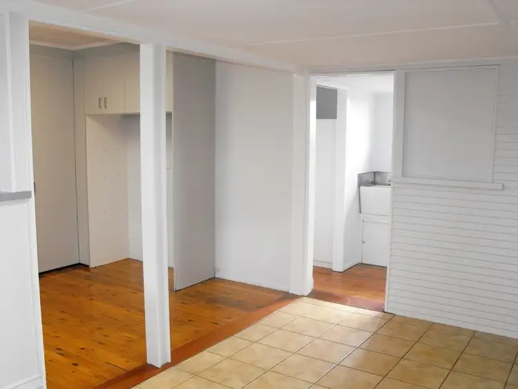 Sixth view of Homely house listing, 5a Weetwood Street, Newtown QLD 4350