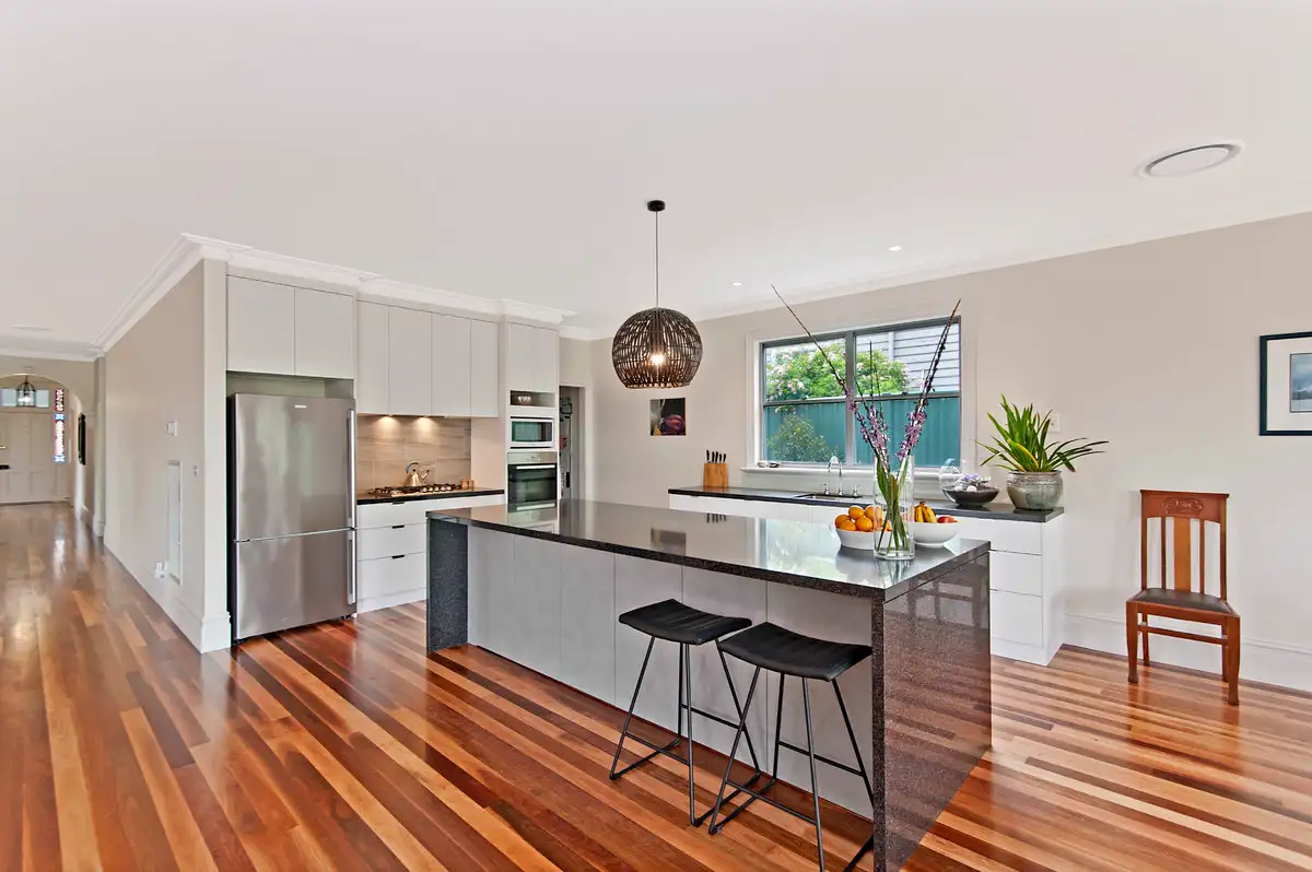 Main view of Homely house listing, 18 Griffin Street, Hamilton VIC 3300