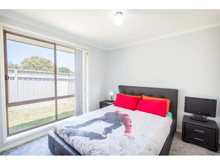 Fourth view of Homely house listing, 6 Pickering Place, Wodonga VIC 3690
