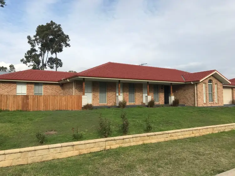 4 Mount Pleasant Grove, Cessnock NSW 2325