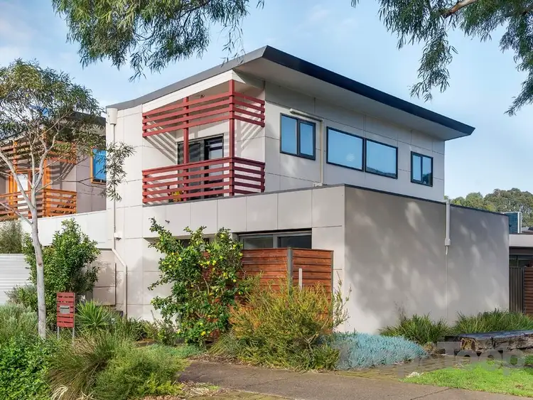 8 Lochiel Parkway, Campbelltown SA 5074