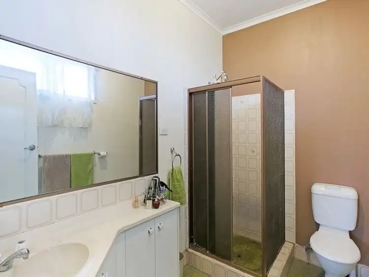 Sixth view of Homely house listing, 5 Cheryl Court, Darling Heights QLD 4350