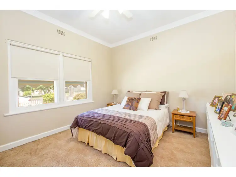 Fifth view of Homely house listing, 368 Glenly Street, North Albury NSW 2640