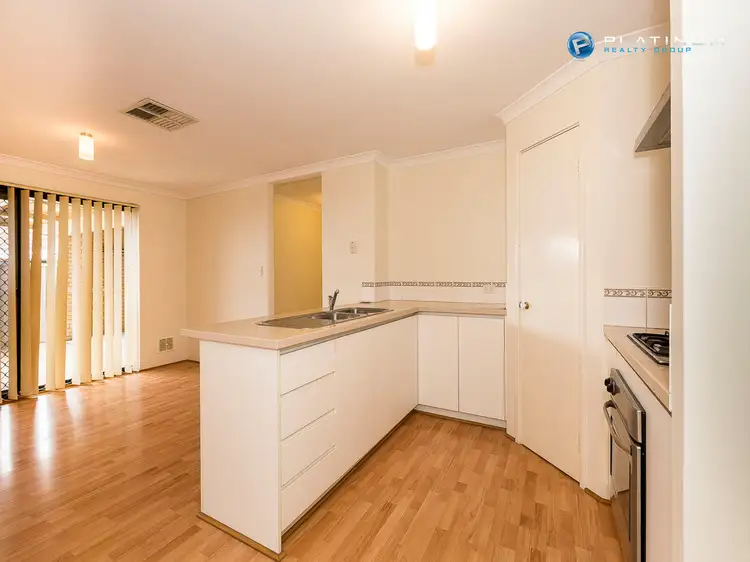 Fifth view of Homely villa listing, 2/8 Crosshill Green, Kinross WA 6028