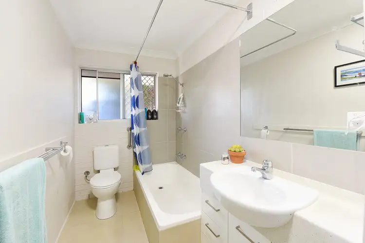 Sixth view of Homely apartment listing, 4/10 Goonawarra Drive, Mooloolaba QLD 4557
