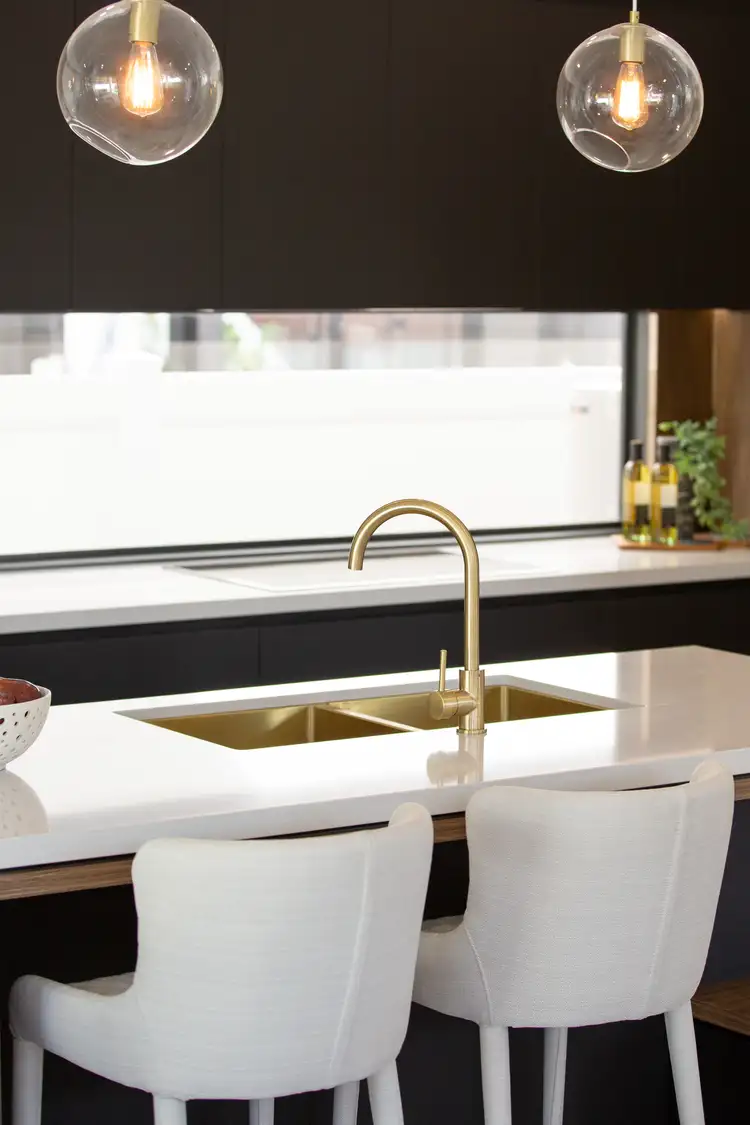 Sixth view of Homely villa listing, 2/25 Merrimac Boulevard, Broadbeach Waters QLD 4218