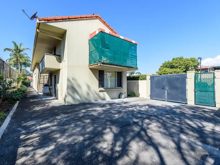 8 Clayton Street, Labrador QLD 4215