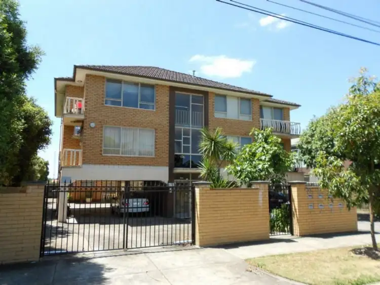Main view of Homely apartment listing, 10/176 Murrumbeena Road, Murrumbeena VIC 3163