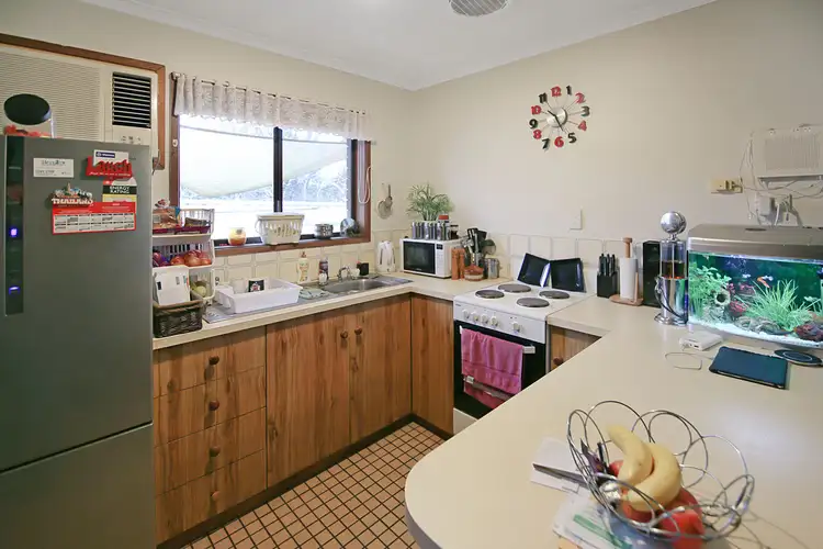 Fifth view of Homely house listing, 4 Mathieson Court, Benalla VIC 3672
