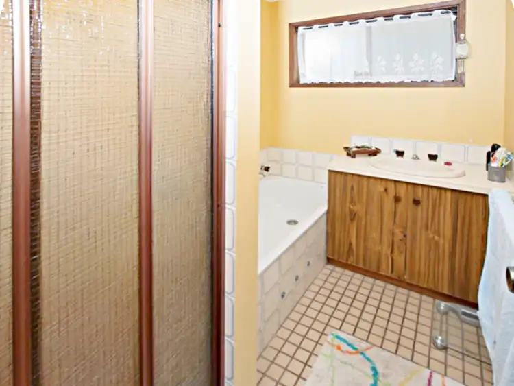 Sixth view of Homely house listing, 4 Mathieson Court, Benalla VIC 3672