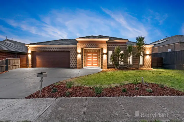 14 McGarvie Crescent, Pakenham VIC 3810