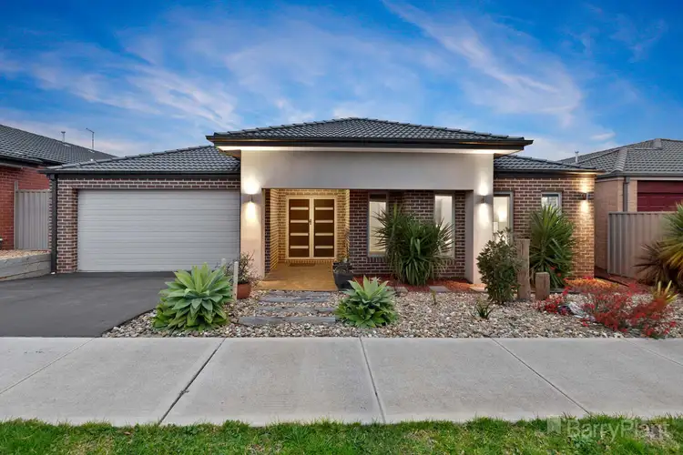 12 Renam Street, Pakenham VIC 3810
