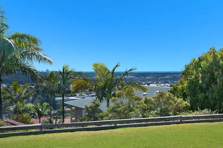 14 Oakland Parade., Banora Point NSW 2486