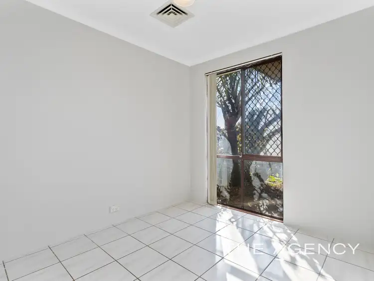 Fifth view of Homely house listing, 16 Oakdale Close, Safety Bay WA 6169