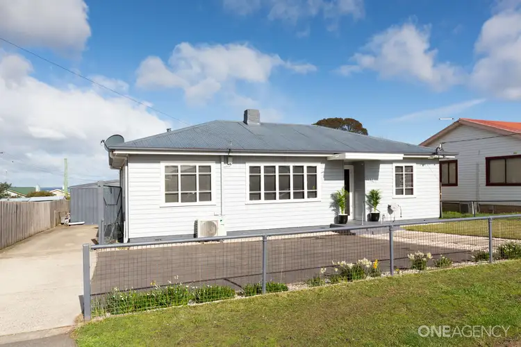 16 Hume Street, Mayfield TAS 7248