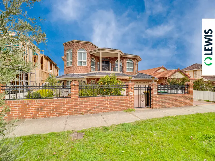 27 Lloyd Street, Strathmore VIC 3041