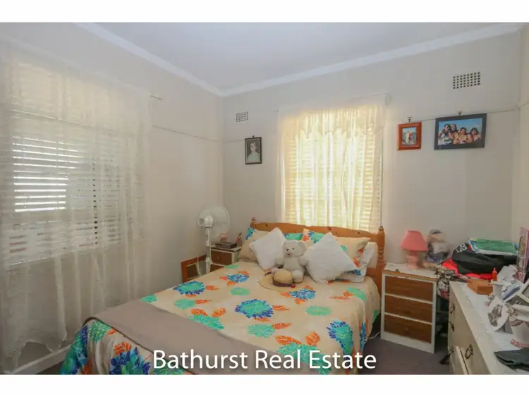 Fifth view of Homely house listing, 8 Veness Street, West Bathurst NSW 2795