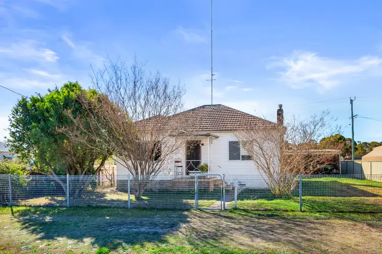 18 Edgeworth Street, Cessnock NSW 2325