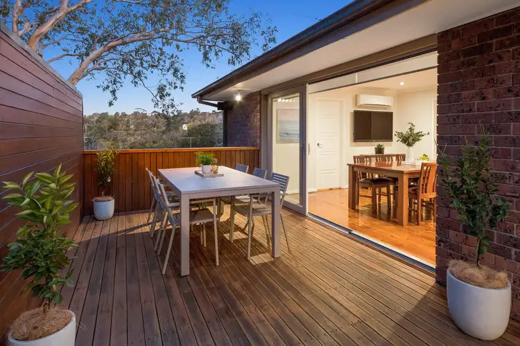 8 Bonnyview Road, Mount Eliza VIC 3930