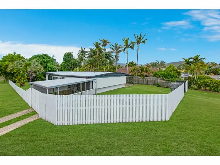 15 Banksia Street, Kirwan QLD 4817