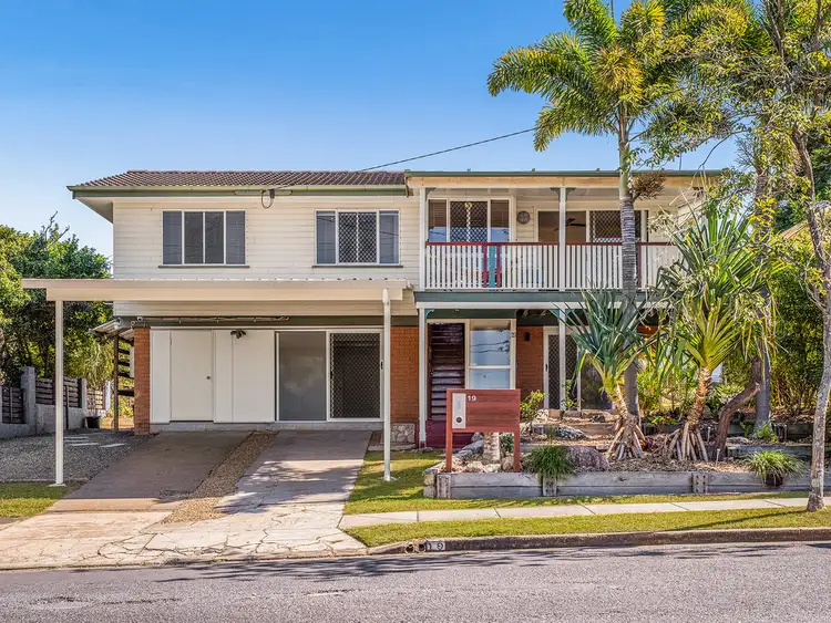 19 Peterglen Street, Wishart QLD 4122