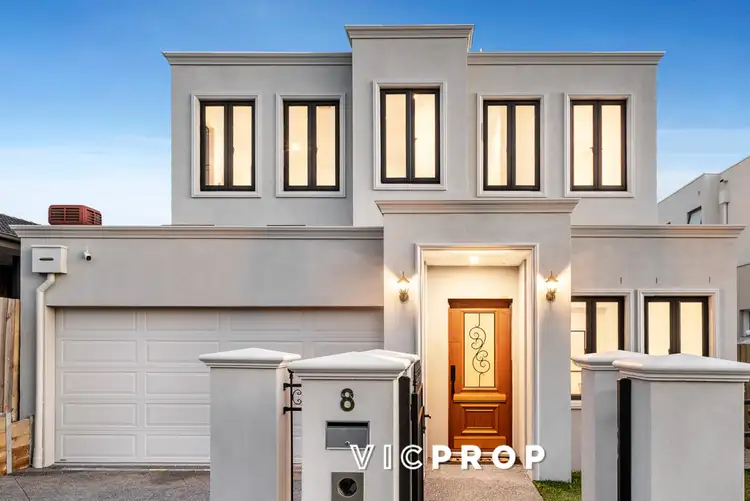 8 Wilsons Road, Doncaster VIC 3108