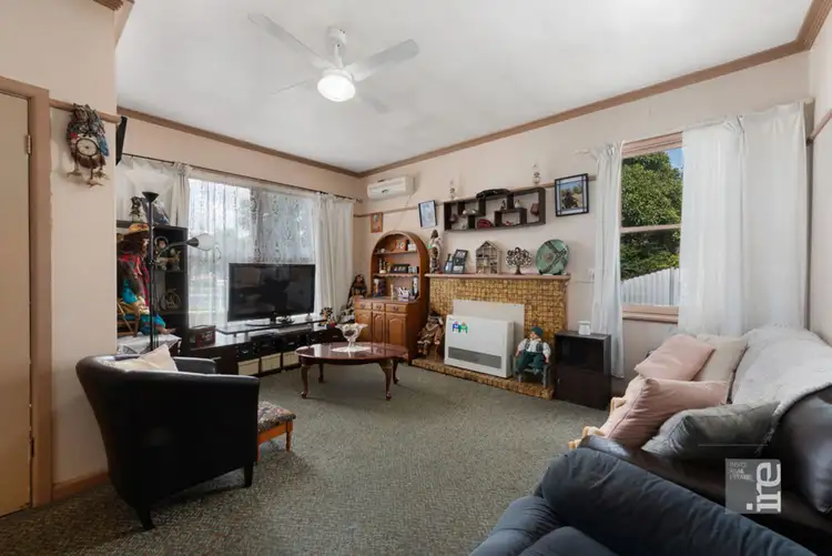 Second view of Homely house listing, 4 Batchelor Crescent, Wangaratta VIC 3677