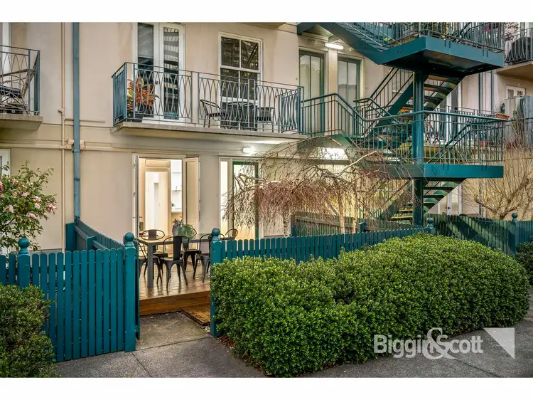 2/106 Southbank Boulevard, Southbank VIC 3006