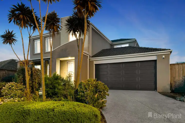 14 Fallingwater Drive, Pakenham VIC 3810