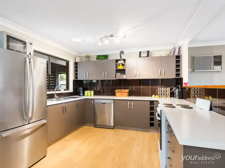 9 Cosway Street, Hillcrest QLD 4118