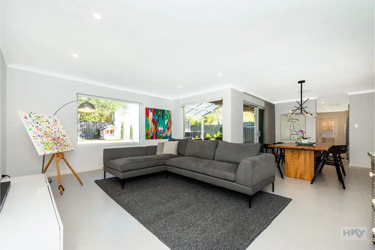 4 Cambria Street, Kallaroo WA 6025
