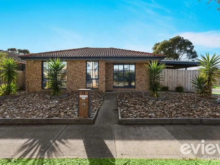 13 Bates Street, Cranbourne West VIC 3977
