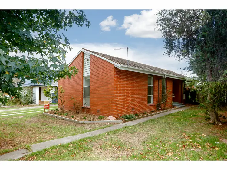 39 Jackson Avenue, Sale VIC 3850