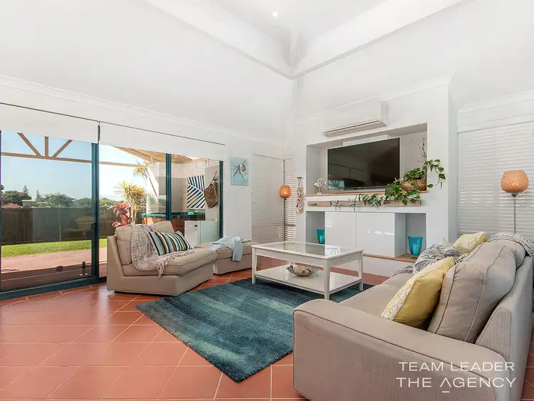 Fourth view of Homely house listing, 6 Venice Retreat, Warnbro WA 6169