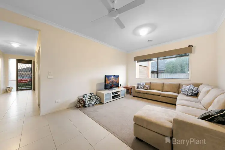 Fifth view of Homely house listing, 7 William Crt, Officer VIC 3809
