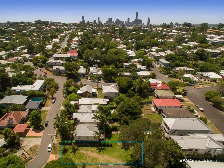12 Gray Street, Red Hill QLD 4059